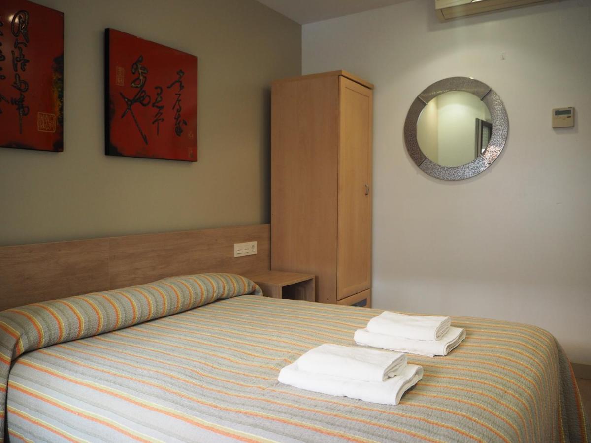 Pension Acella Памплона Экстерьер фото