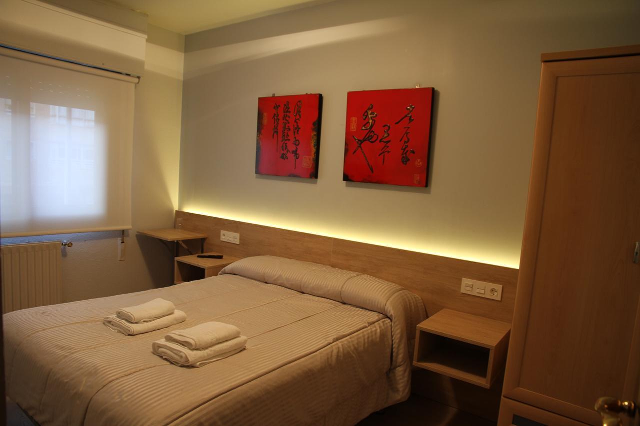 Pension Acella Памплона Экстерьер фото
